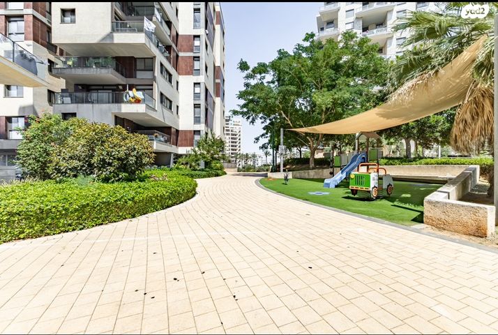 דירת גן, בני בנימין, גלי הים, נתניה