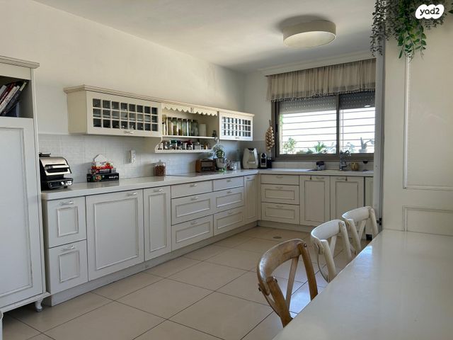 גג/ פנטהאוז, אליהו קורן, חומת שמואל, הר חומה, ירושלים