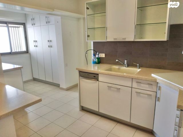 דירה, חיים לנדאו 7, מרום נווה, רמת יצחק, רמת גן