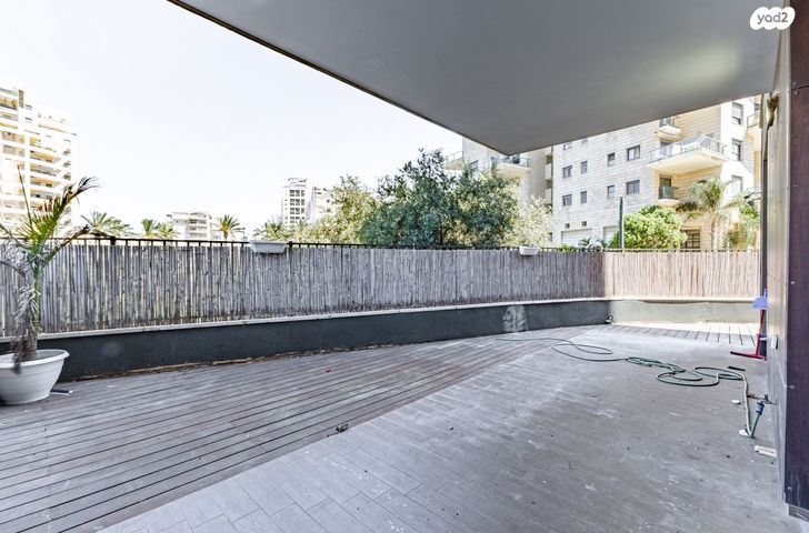 דירת גן, בני בנימין, גלי הים, נתניה