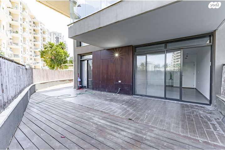 דירת גן, בני בנימין, גלי הים, נתניה