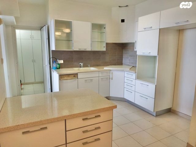 דירה, חיים לנדאו 7, מרום נווה, רמת יצחק, רמת גן