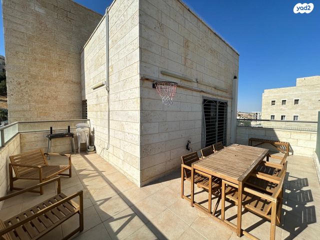 גג/ פנטהאוז, אליהו קורן, חומת שמואל, הר חומה, ירושלים