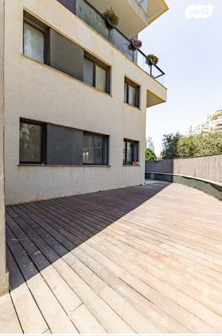 דירת גן, בני בנימין, גלי הים, נתניה