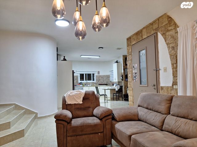 בית פרטי/ קוטג', משעול חומה ומגדל 17, נאות יצחק רבין, שדרות