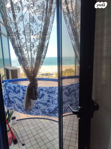 דירה, הטיילת 5, רובע א', אשדוד