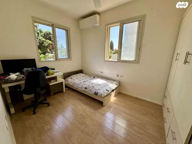 דירת גן, הרצליה הצעירה, הרצליה