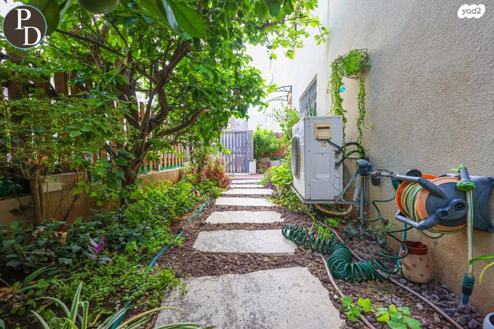 דירת גן, כפר יונה