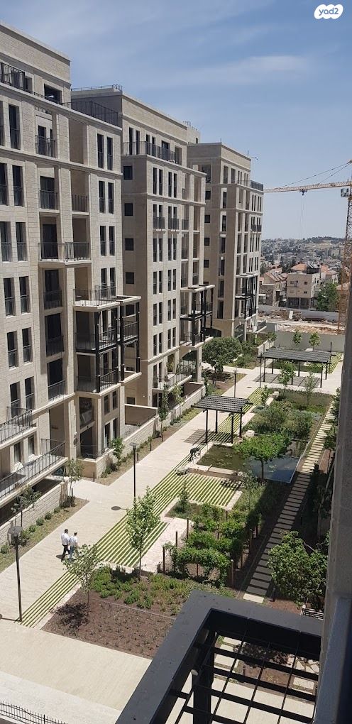 דירה, מלכי ישראל, גאולה, ירושלים