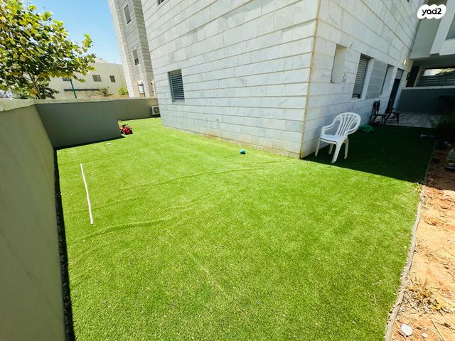 דירת גן, אריאל שרון, נווה שרון / שער העיר, נתיבות