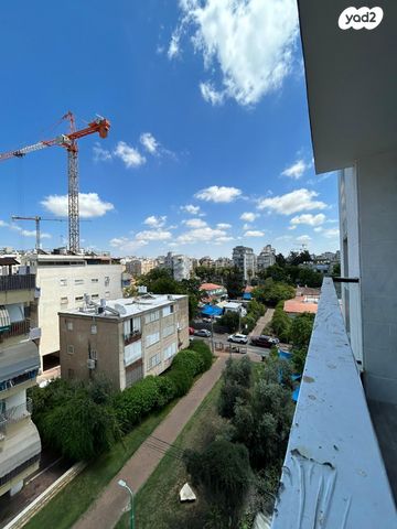 דירה, השופט ברנדייס, שיפר, פתח תקווה