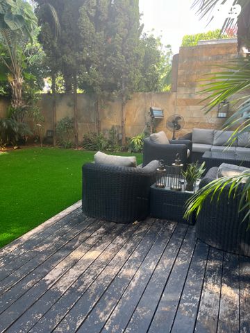 בית פרטי/ קוטג', הפור, נווה חוף, ראשון לציון