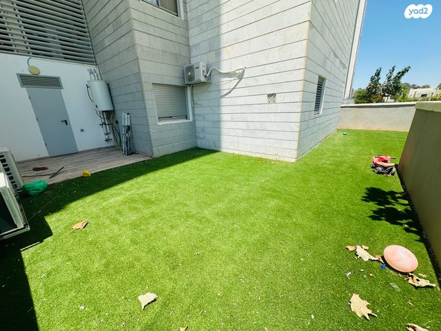 דירת גן, אריאל שרון, נווה שרון / שער העיר, נתיבות