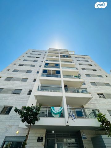 דירת גן, אריאל שרון, נווה שרון / שער העיר, נתיבות