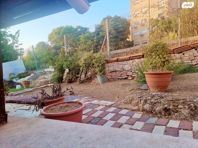 דו משפחתי, מגדל אור, מגדל העמק