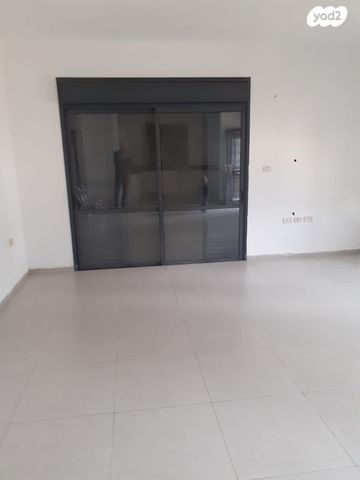 בית פרטי/ קוטג', בית אריה / עופרים