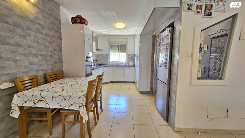 דירה, אשכולות, הגליל, כרמיאל