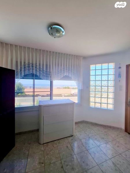 דו משפחתי, מגדל אור, מגדל העמק