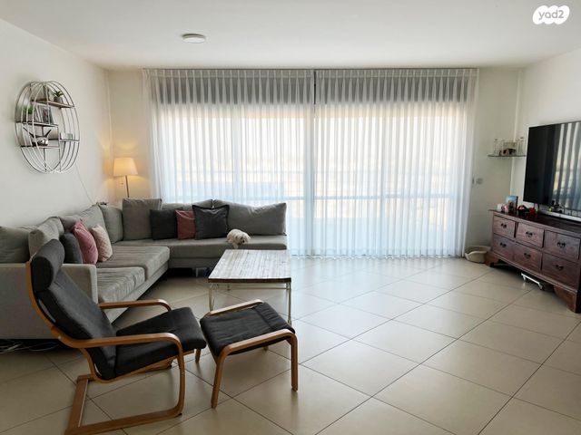 גג/ פנטהאוז, הרב שלום משאש 4, גבעת ציון, אשקלון