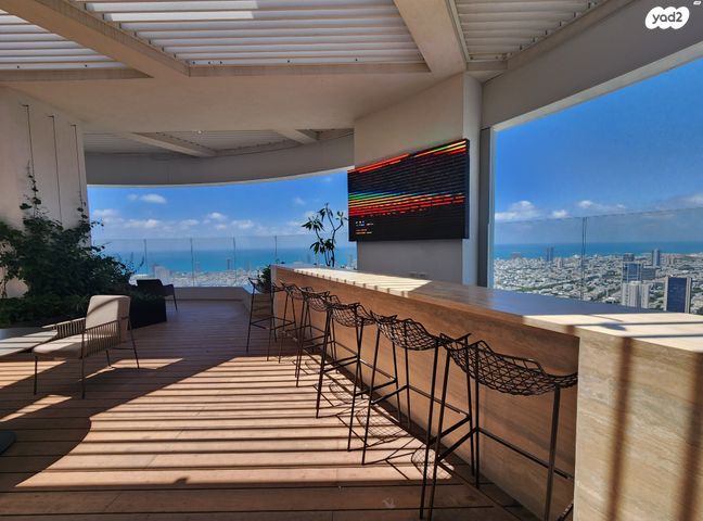 דירה, החשמונאים 96, גני שרונה, קרית הממשלה, תל אביב יפו