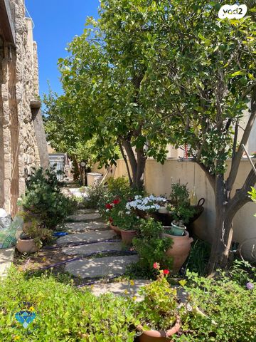 בית פרטי/ קוטג', אירוס