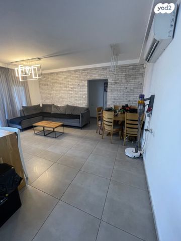 דירת גן, דליה, נצרת עילית / נוף הגליל