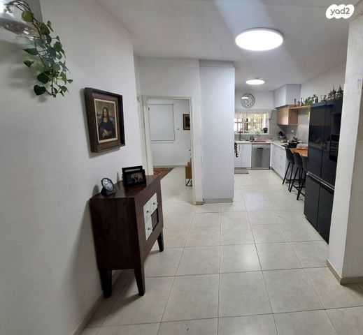 דו משפחתי, הגולן, רמת החייל, תל אביב יפו