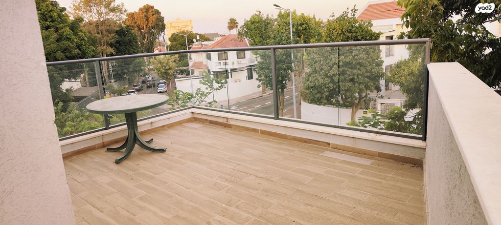 הרב עוזיאל 43