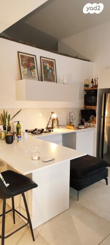 דירה, הרב עוזיאל 43, כפר אברהם, פתח תקווה