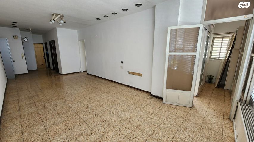 דירה, בלפור 74, בת ים