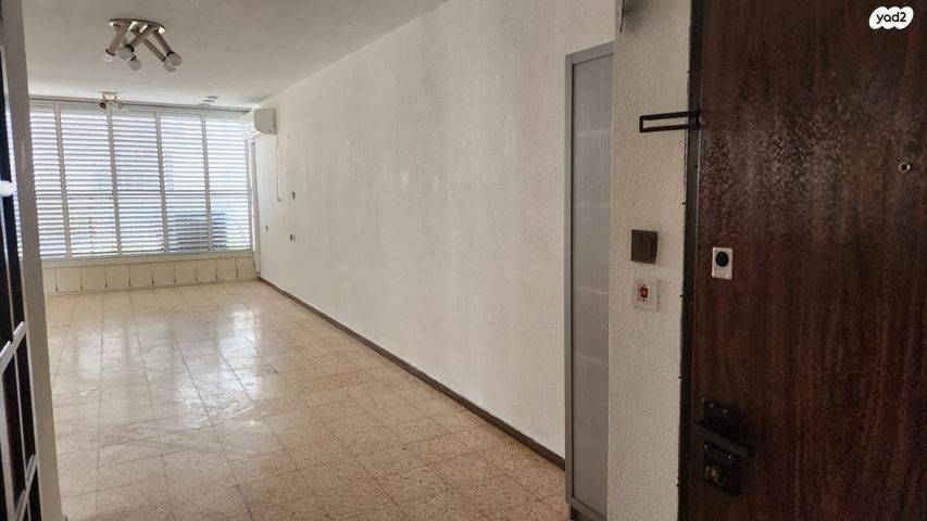 דירה, בלפור 74, בת ים