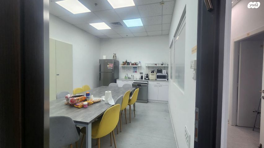 משרדים, אלי הורוביץ, פארק הורוביץ, רחובות