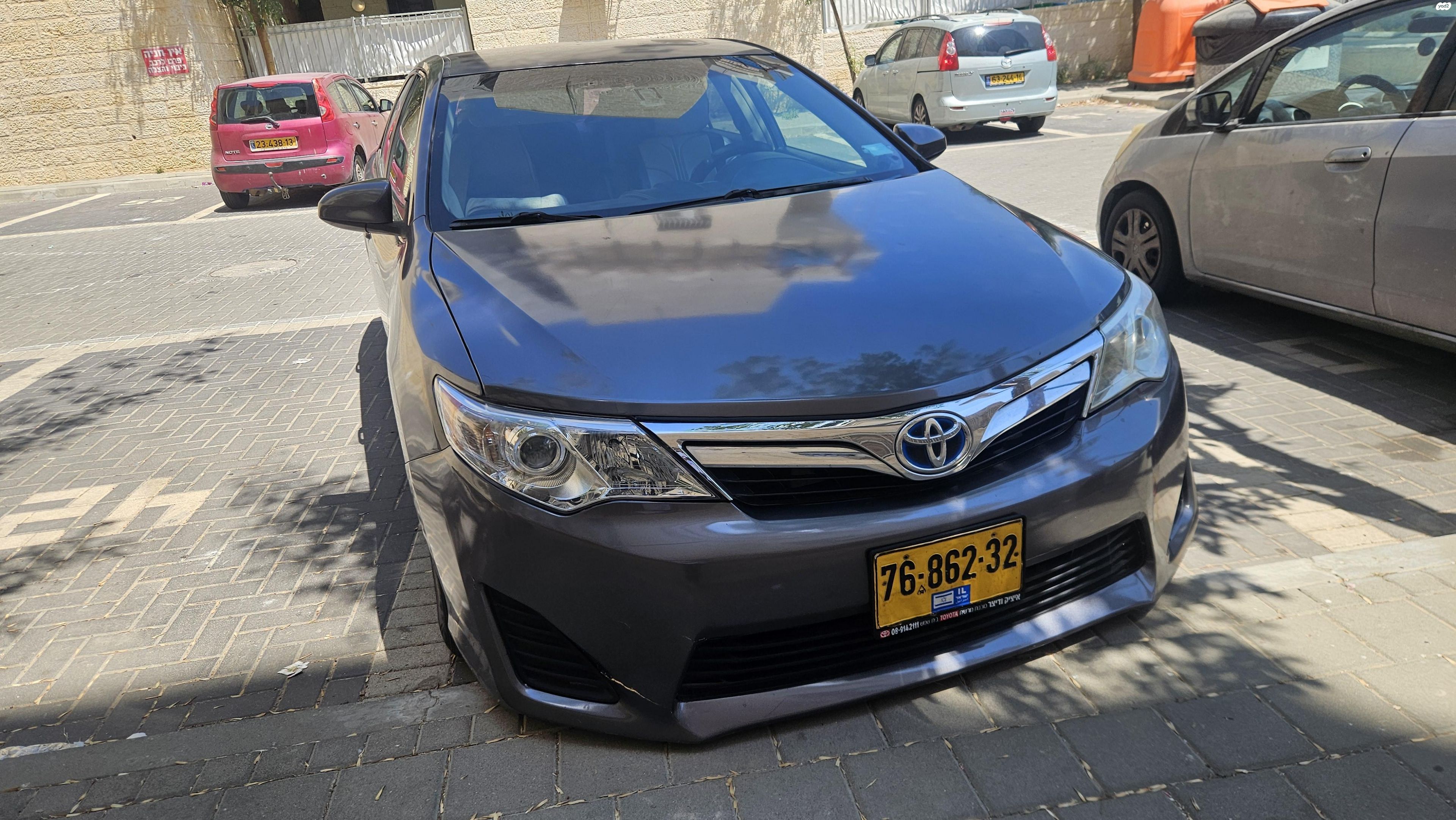 מודעת רכב טויוטה קאמרי