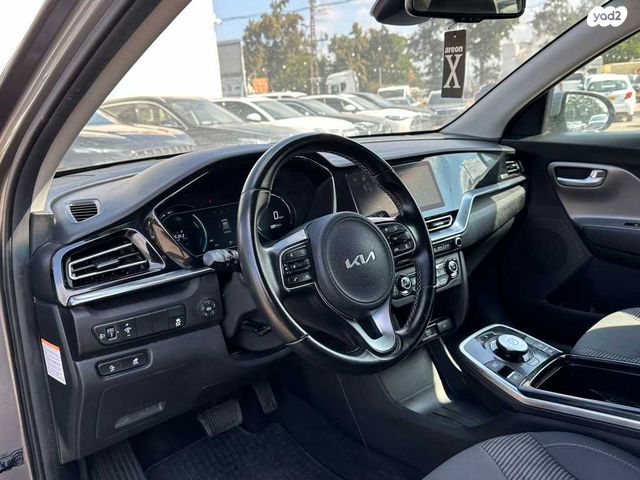 קיה נירו פלוס