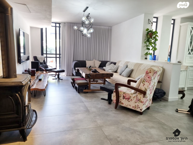 בית פרטי/ קוטג', עומר