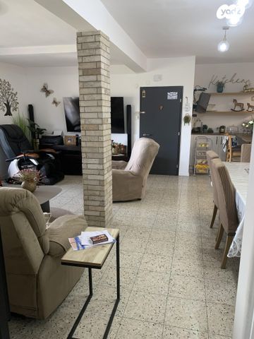 הרב זרביב 1
