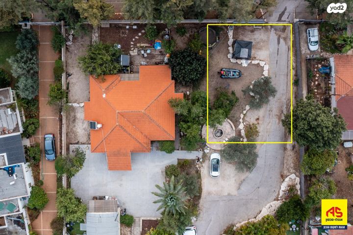 מגרשים, הראשונים, מרכז פרדס חנה, פרדס חנה כרכור