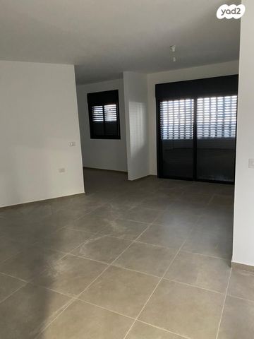 דירת גן, צאלה, גדרה