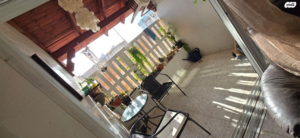 דירה, רמח"ל 36, אברהם דנינו, בן גוריון, עכו