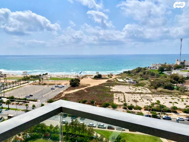 דירה, שדרות רחבעם זאבי, גבעת אולגה, חדרה