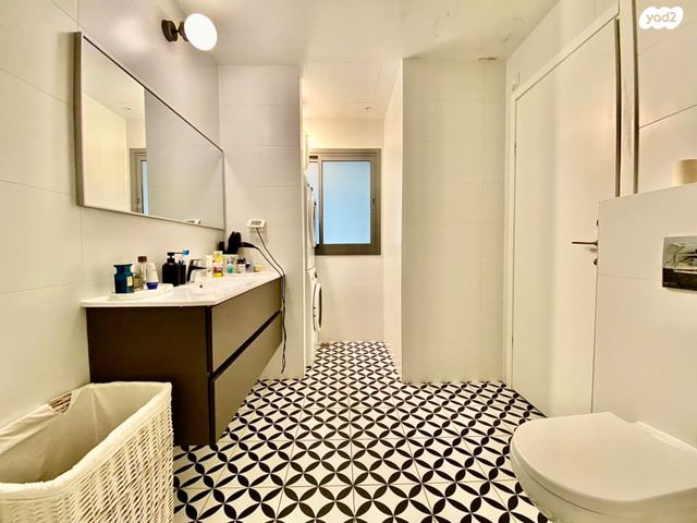 דירה, שדרות רחבעם זאבי, גבעת אולגה, חדרה