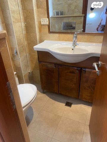 דו משפחתי, נחלאות, שערי חסד, ירושלים