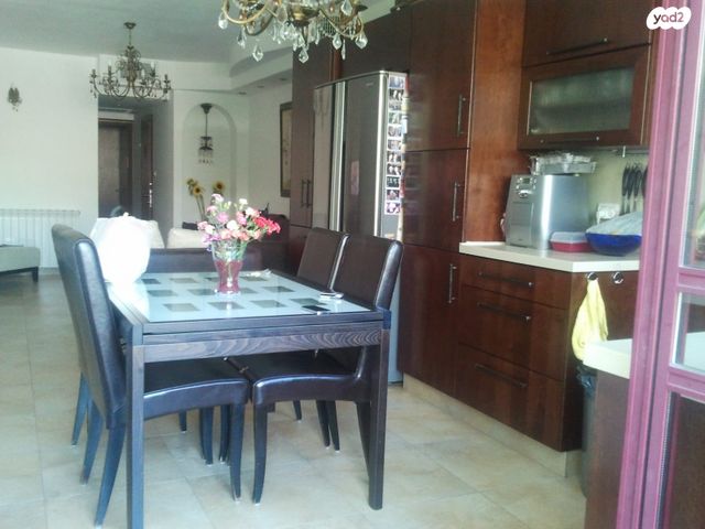 דו משפחתי, נחלאות, שערי חסד, ירושלים