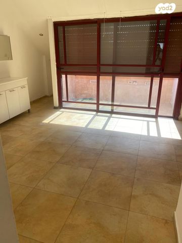 דו משפחתי, נחלאות, שערי חסד, ירושלים