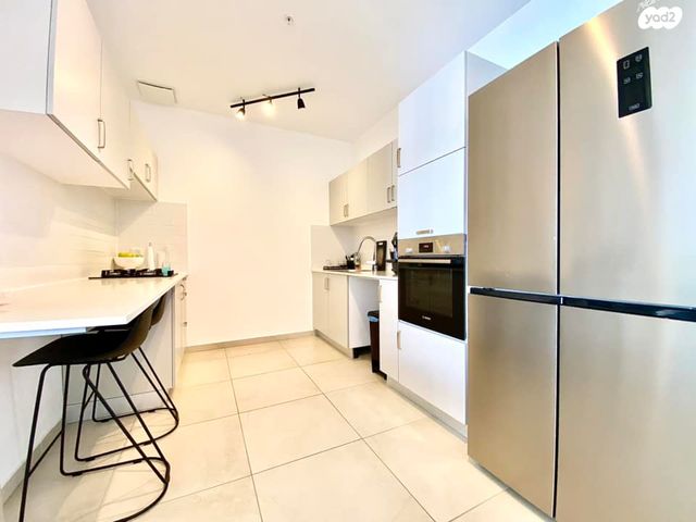 דירה, שדרות רחבעם זאבי, גבעת אולגה, חדרה