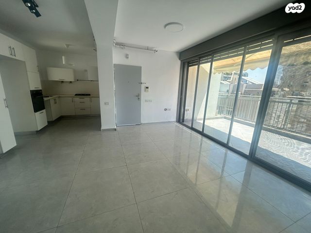 גג/ פנטהאוז, נהלל 5, נחלת יצחק, תל אביב יפו