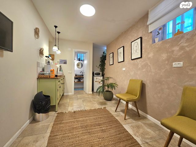 משרדים, בני עטרות, בני עטרות