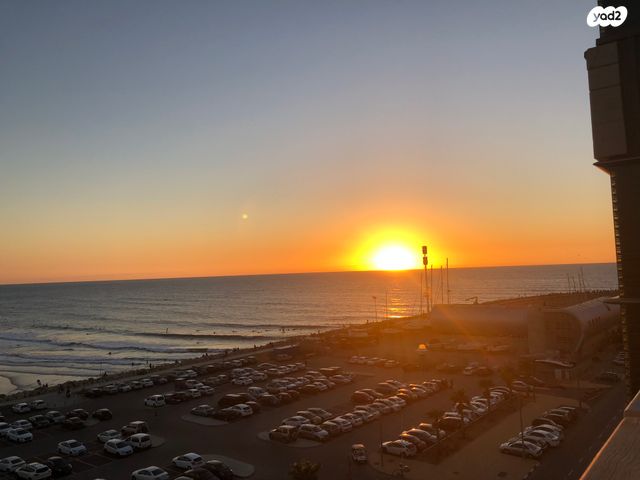 דירה, השונית, מרינה, הרצליה