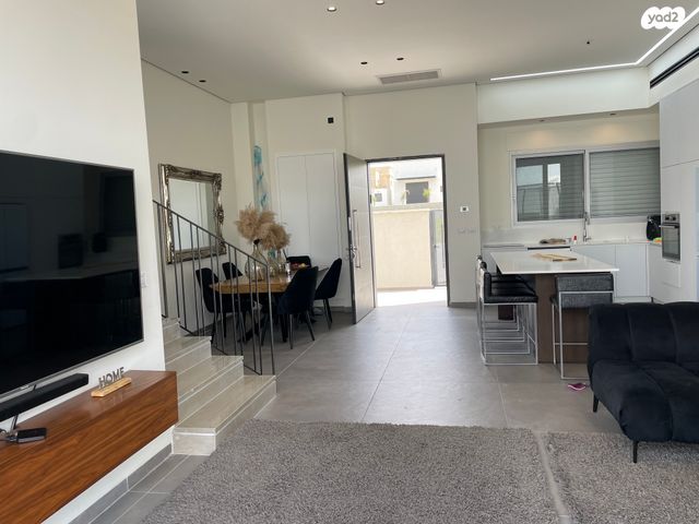 בית פרטי/ קוטג', להבים