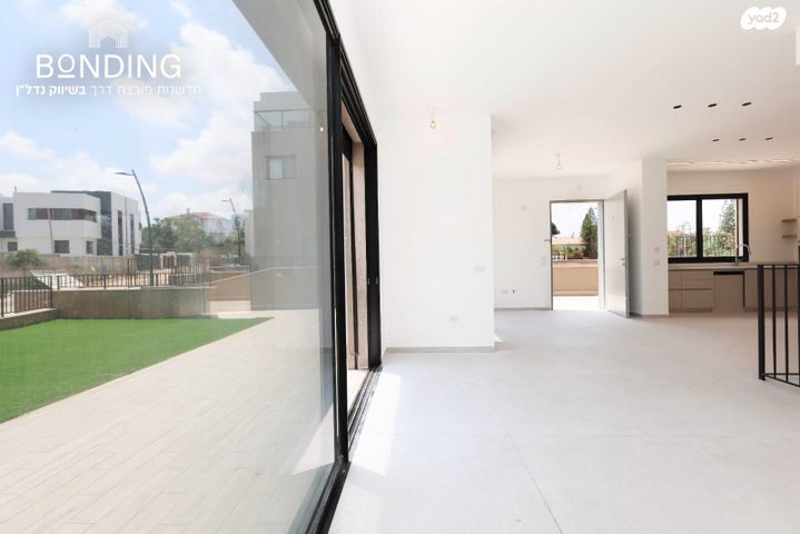 דירת גן, אבן יהודה